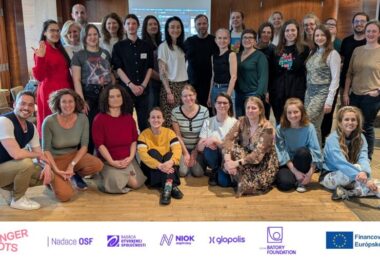 Od realizácie programov a poskytovania služieb k systémovej zmene